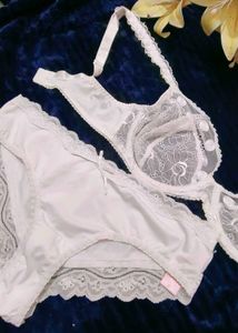 Very Fancy Sexy And Beautiful Net Bra.With Brief