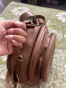 leather brown sling bag 💼