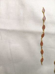 Elegant Gold Tone Leaf Necklace