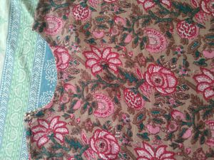 Beautiful Floral Print Kurta
