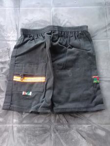 Stylish Grey Shorts with Zipped Pocket