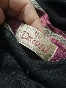 Elegant Black &amp; Red Shawl