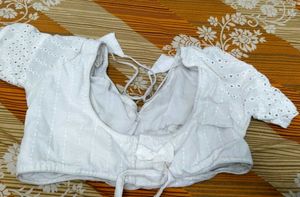 Chic White Cotton Broderie Anglaise Blouse✨🤍