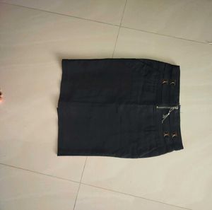 Chic Black Mini  pencil Skirt