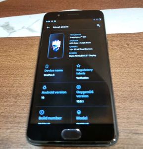 OnePlus 5 Smartphone