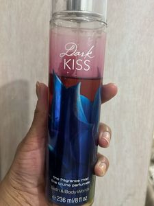 bbw dark kiss mist (50ml used) smells amazing
