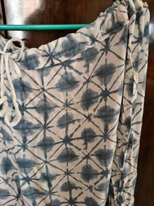 Stylish Blue &amp; White Printed Kurta