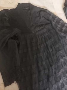 Elegant Black Abaya with Lace Detail