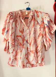 Abstract Marble Print Flutter-Sleeve Blouse