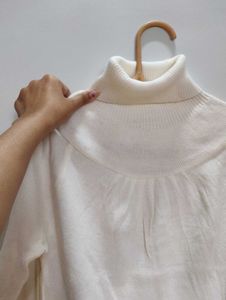 Chic Ribbed Turtleneck Sweater