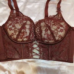 Lace &amp; Embroidery Bras Set