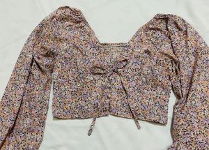 Balloon Sleeves Crop Top