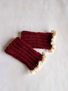 crochet Fingerless Gloves with ruffles