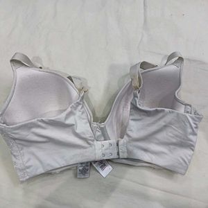 🪔 White Lace Trim Bra