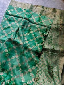 Stylish Banarsi Saree (Women's)