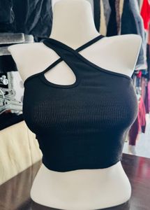 Trendy Black Ribbed Crop Top