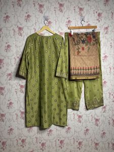 Elegant Mehndi Green Kurta Set