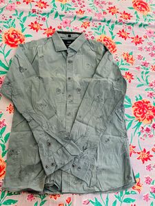 Men's  like new Casual Shirt