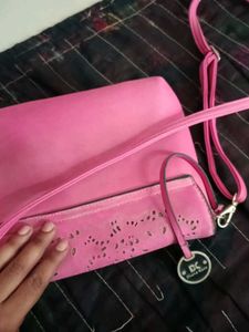 sling bag in good condition