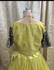 Elegant Yellow Lehenga Choli Set