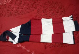 t-shirt hai full sleeves ki......