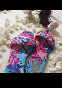 multicolored textured flats