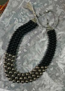 Beaded Statement Necklace 🖤