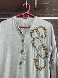 Elegant Embroidered Kurta