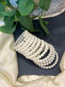 Elegant Pearl Bracelet
