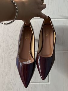 ✨👠Branded Maroon heels on sale
