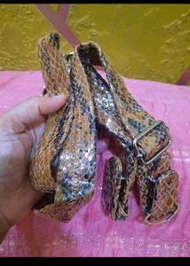 Chic Snakeskin Print Handbag