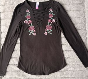 Floral Embroidered Long Sleeve Top