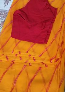 लहरिया साड़ी With designer blouse(Combo)