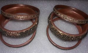 Sparkling Rose Gold Bangles Set
