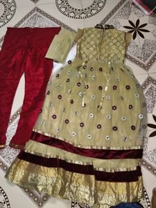 Elegant Embroidered Kurta Set with Pants