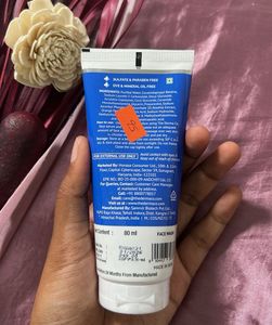 The Derma Co 2% Vitamin C Gel Face Wash