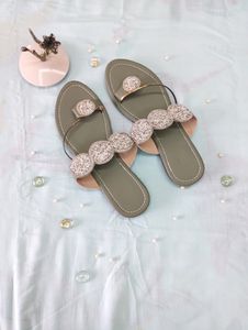 Trending And Stylish Women Flats