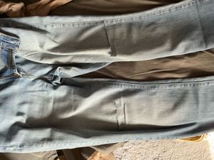 🤎Boot cut ripped jeans and beige square neck top
