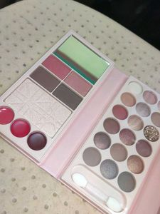 Anylady Rainbow Bear Makeup Palette