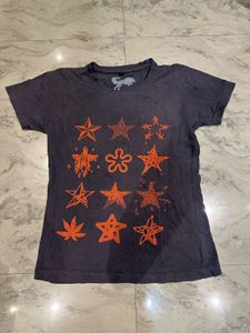 Unique Graphic Print T-Shirt