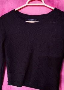 Black Long Sleeve Crop Top