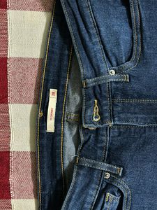Blue Levis Skinny Fit Jeans For Women