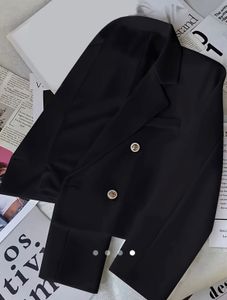 Chic Double-Breasted Cropped Blazer