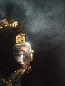 Elegant Gold Tone Watch