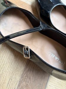 Westside LunaBlu black solid heels size:40