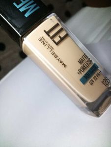 Maybelline Fit Me Foundation
