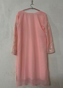 Pakistani Embroidered Pink Kurta set