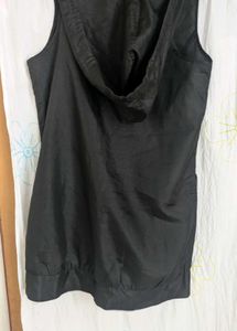 Elements Size 10 Black Hooded Dress