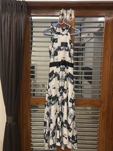 Elegant Geometric Print Maxi Dress
