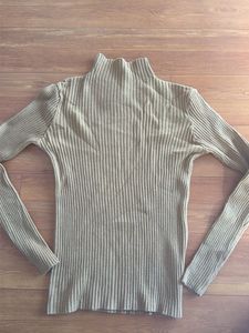 Ribbed Mock Neck Sweater